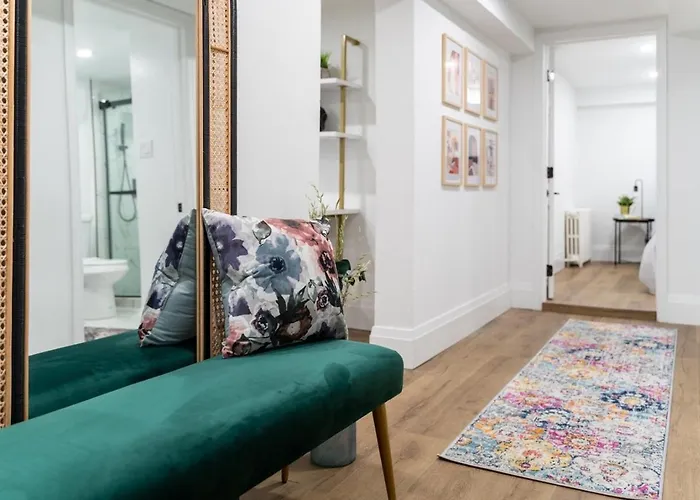 Modern 3 Bdr Homeapt Mins To Notlwineriesfalls