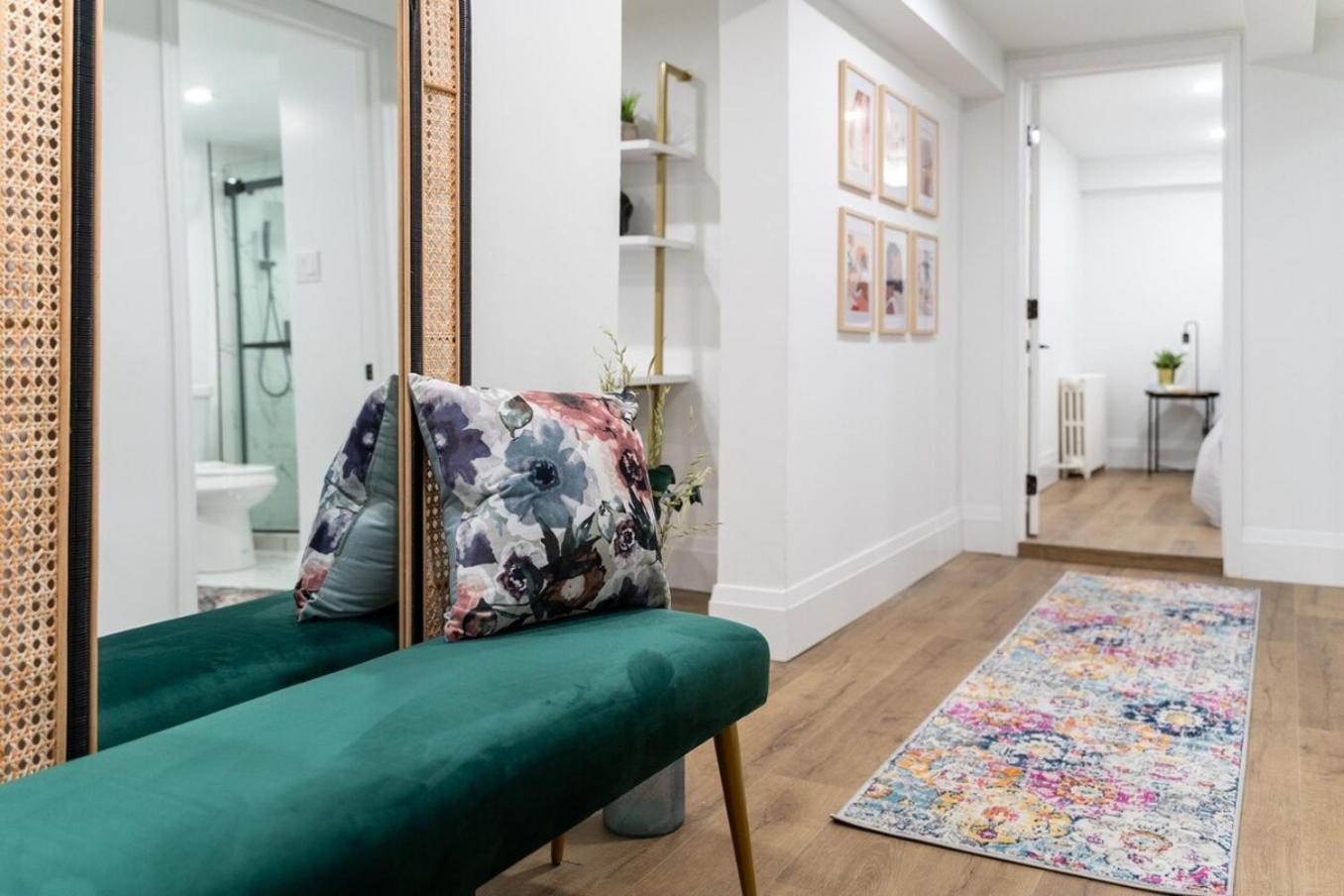 Modern 3 Bdr Homeapt Mins To Notlwineriesfalls Sainte-Catherine